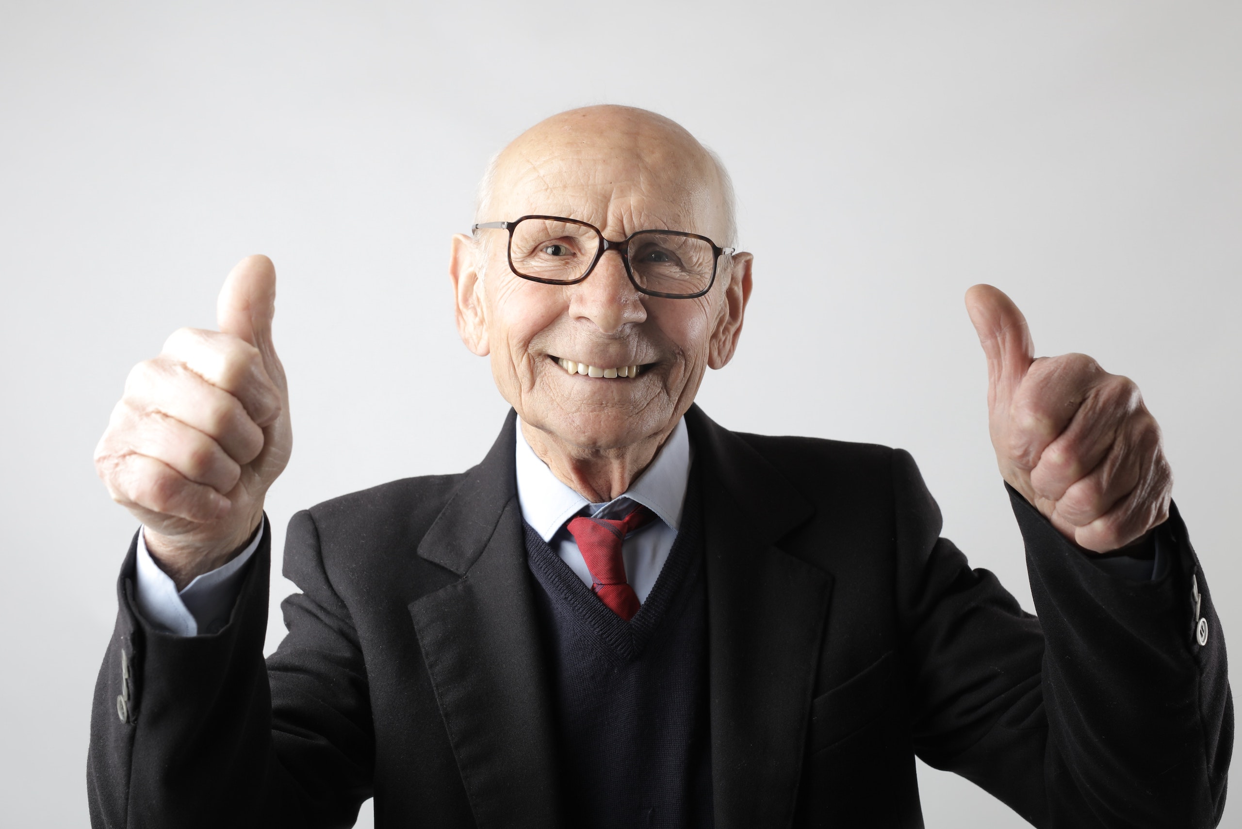 Thumbs up-pexels-andrea-piacquadio-3824771 copy